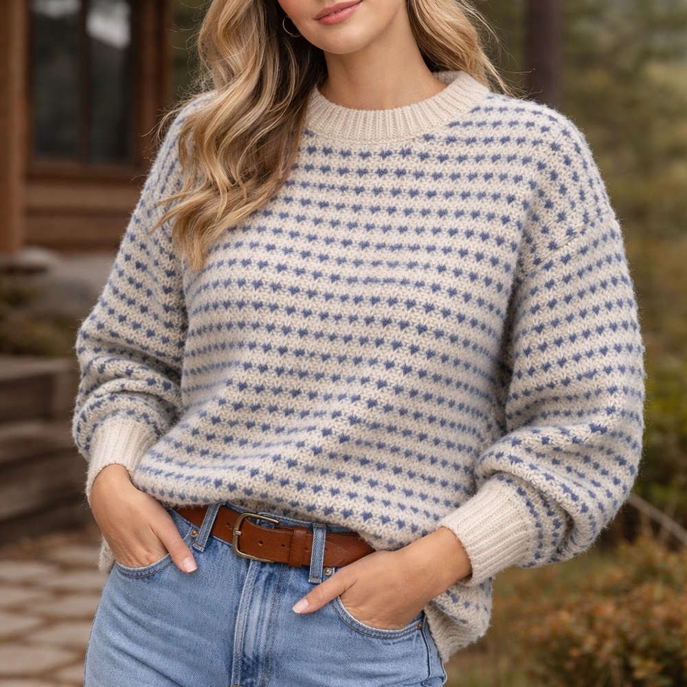 Vintage Woolrich 100% Wool Sweater Blue Cream Size 12 Boxy